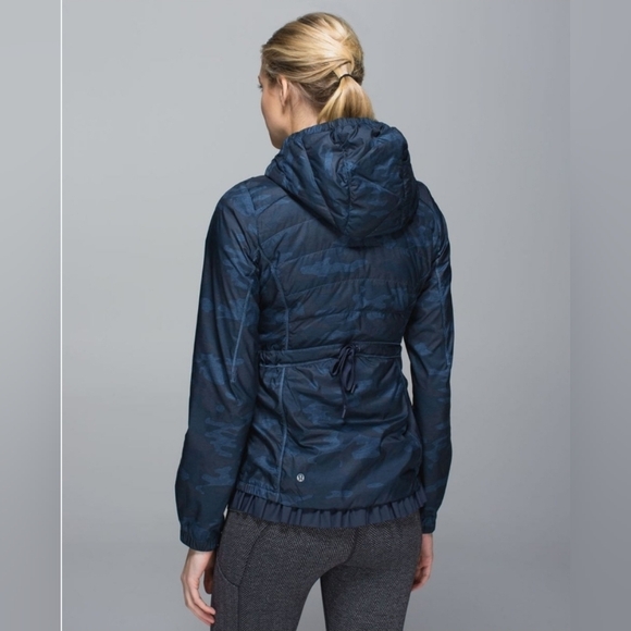 Lululemon Spring Fling Puffy Windbreaker Size 4 - Picture 2 of 9